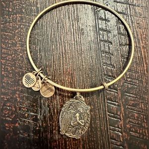 Alex and Ani Matte Gold Guardian Of Answers Bangle Charm Bracelet